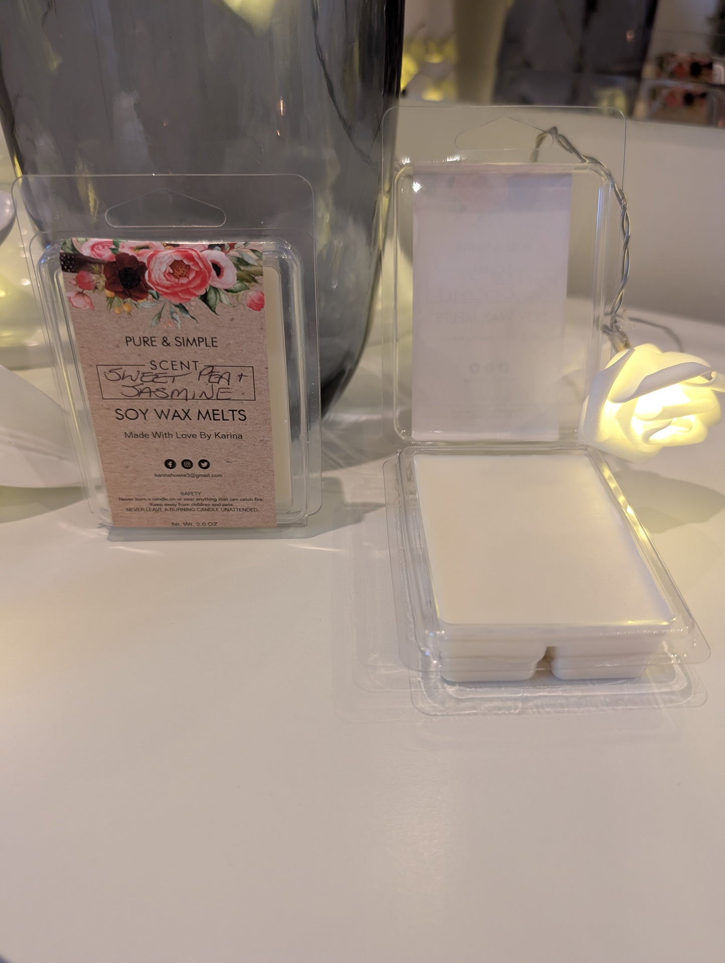 6 square shaped clamshell wax melts