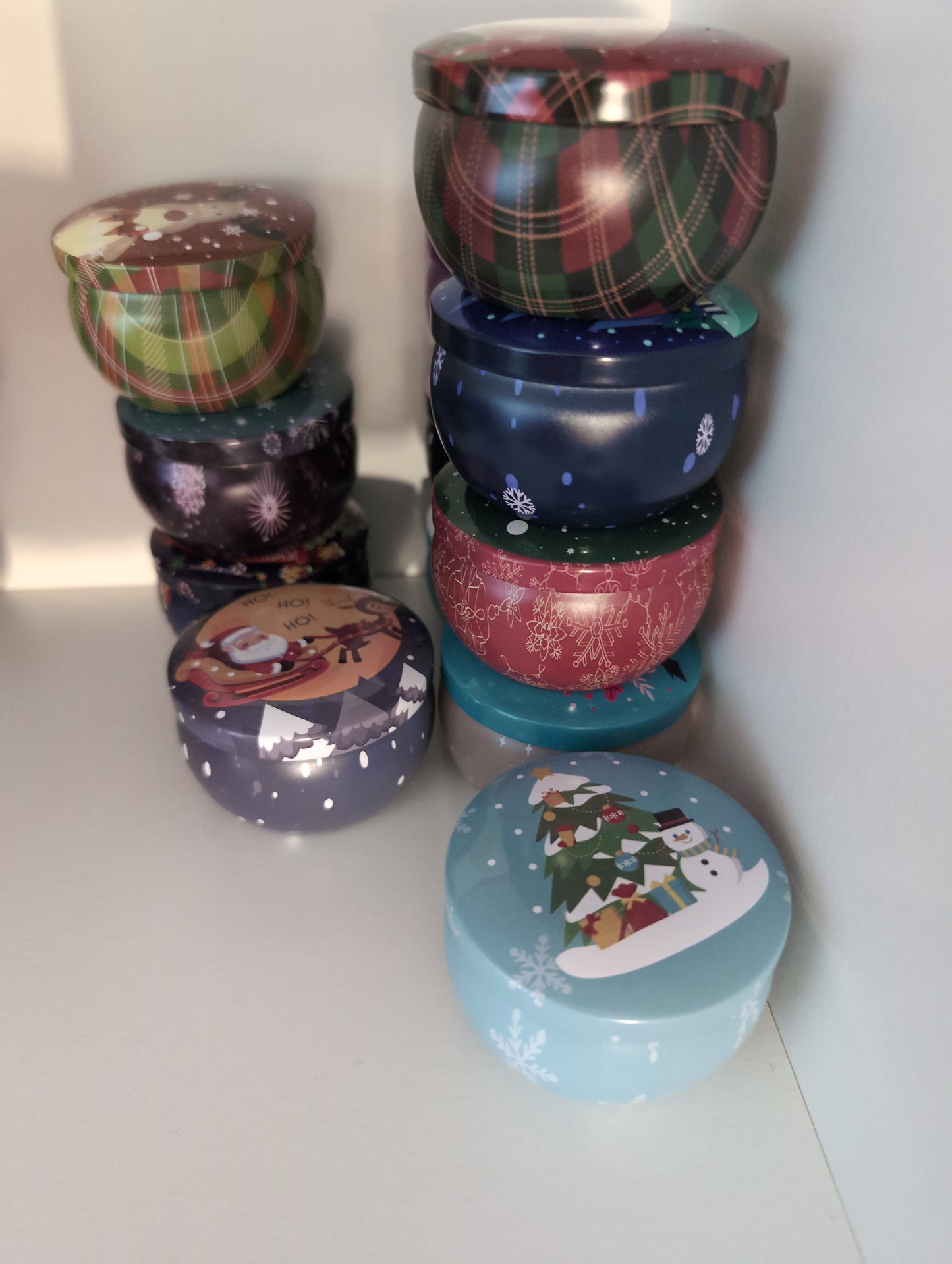Small Christmas candle pots