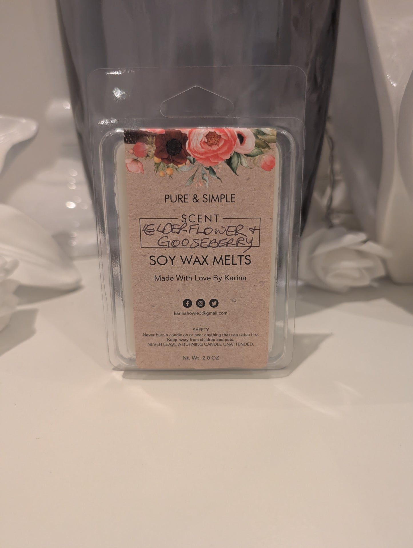 6 Star shaped clamshell wax melts