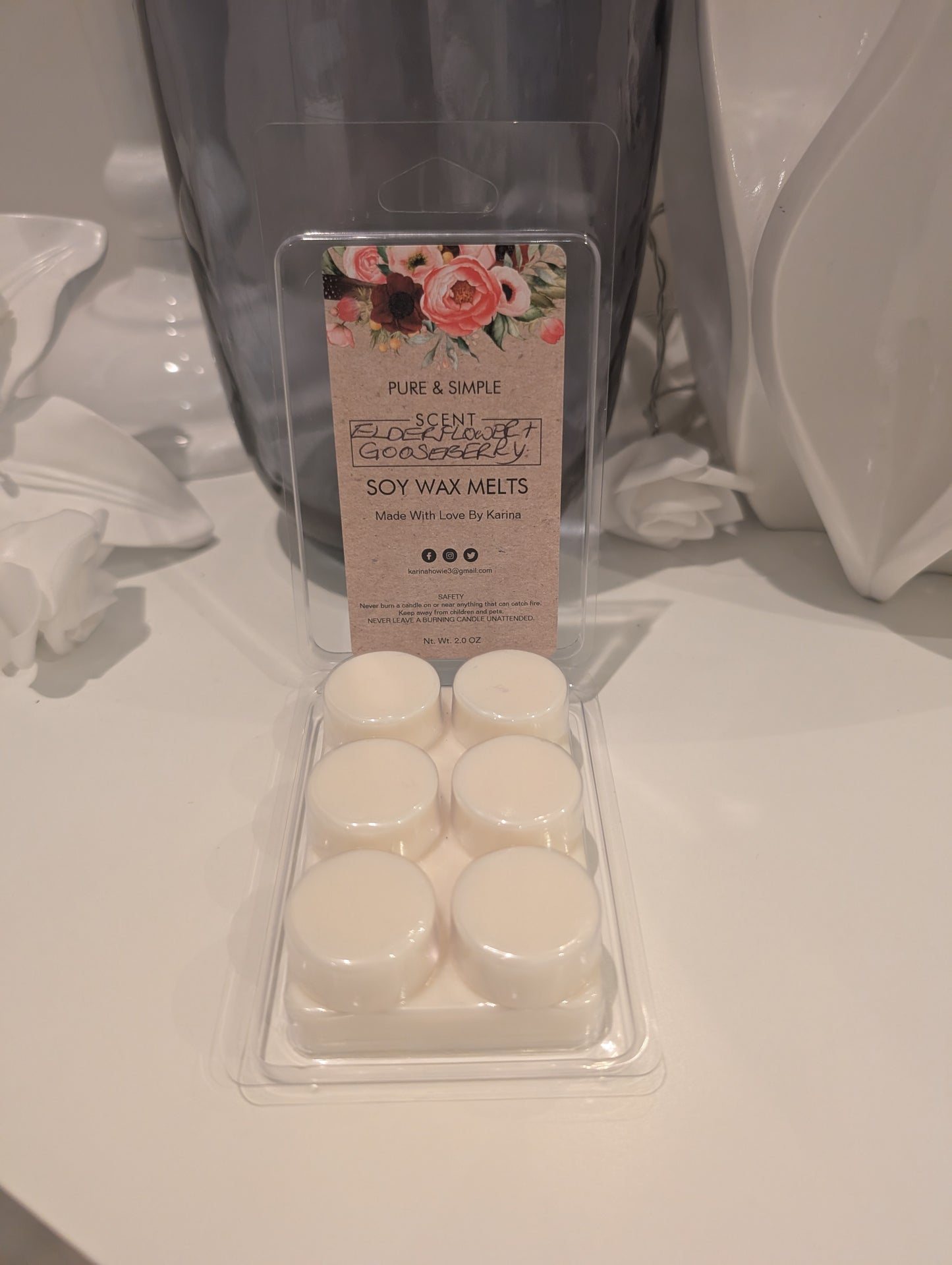 6 circle shaped clamshell wax melts