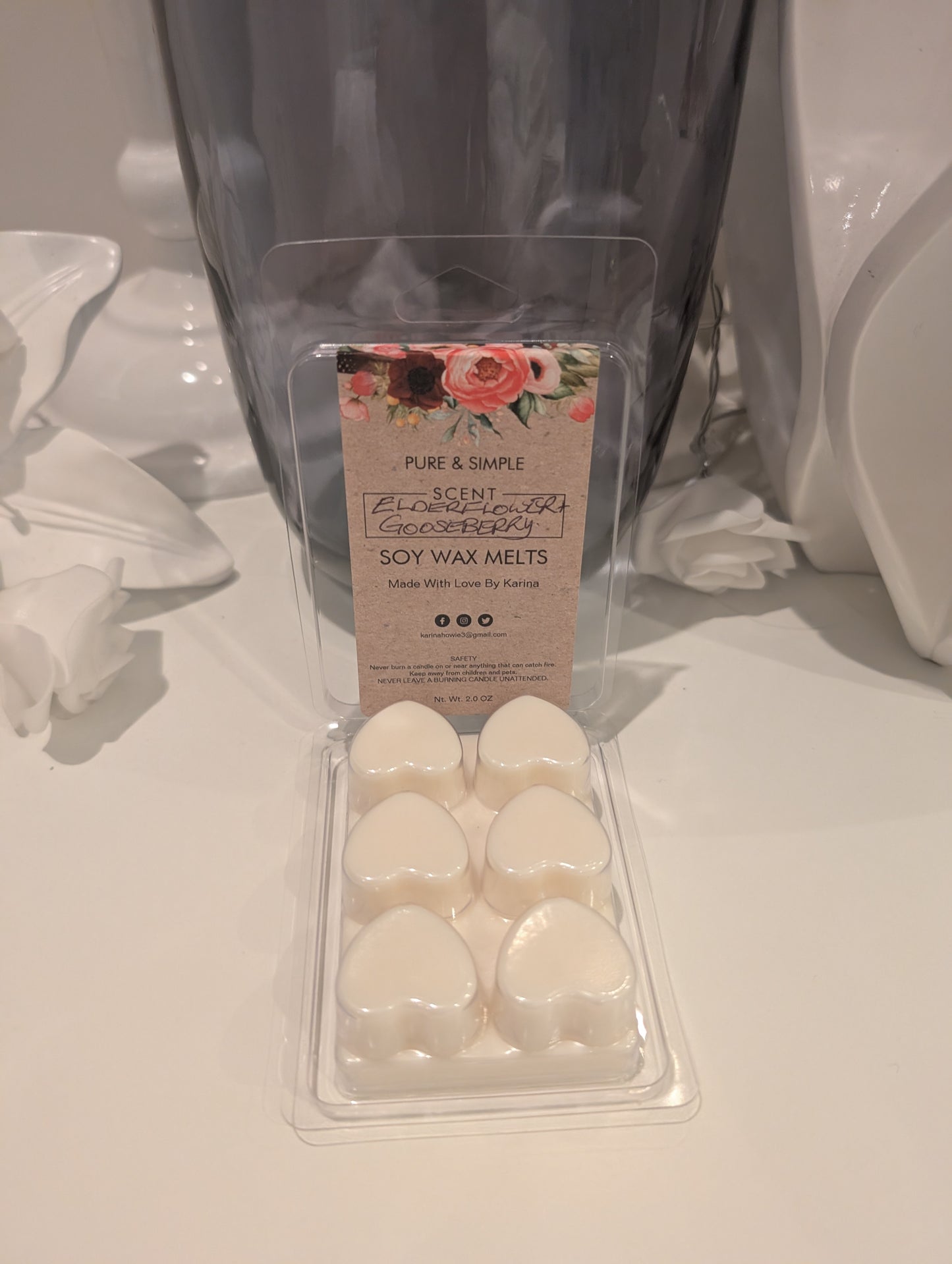 6 heart shaped clamshell wax melts